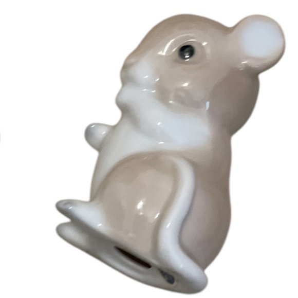 Pair Vintage‎ Rabbit/ Bunny Cream & White Porcelain Figurines, Japan - Picture 2 of 9